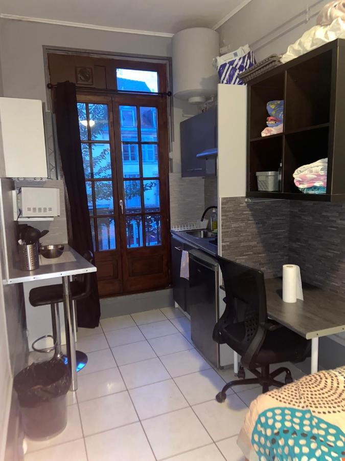 Emplacement Ideal : Studio Au Coeur De Dijon Disponible En Location Apartment Exterior foto